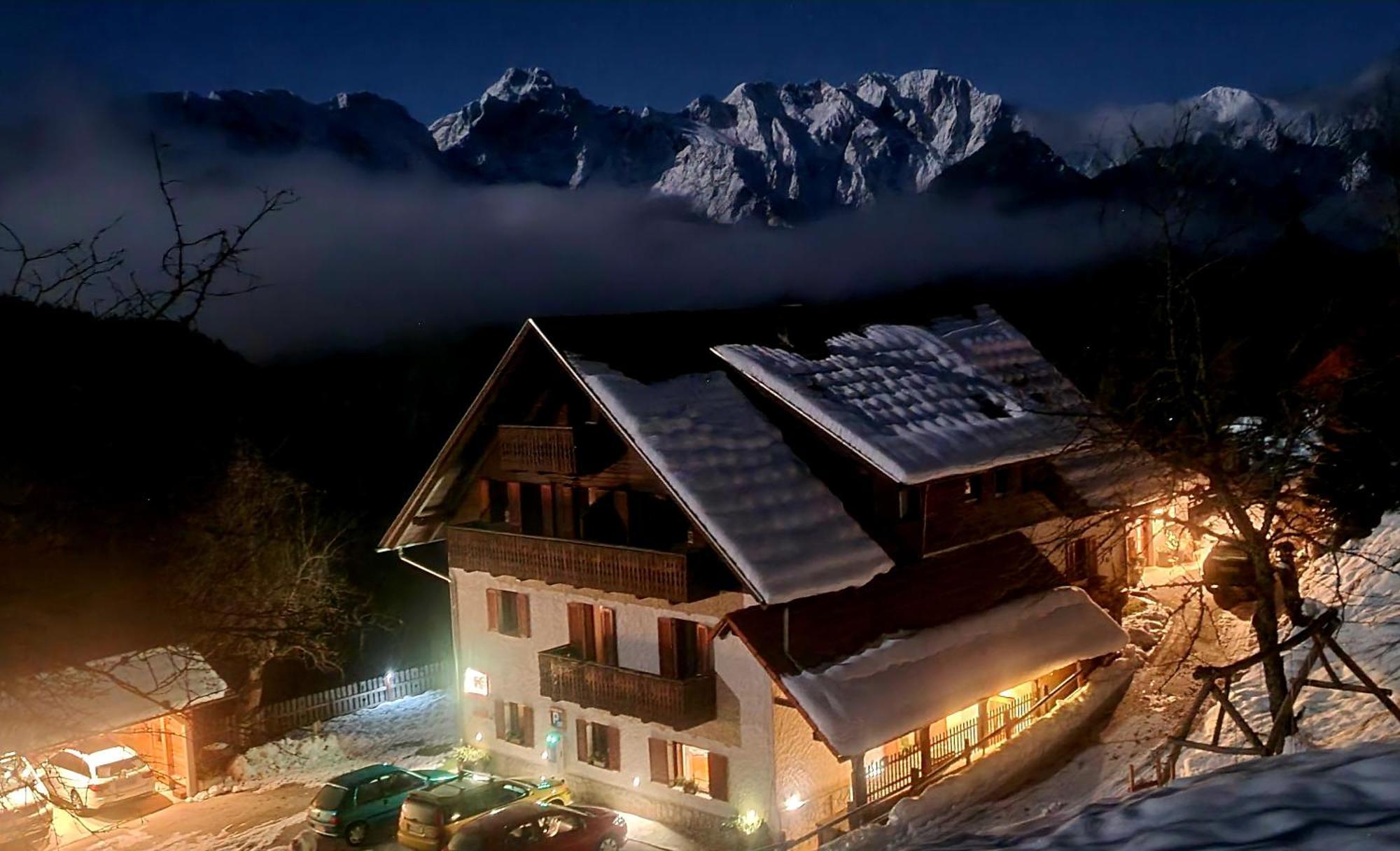 Farm Stay "Alpine Dreams" Solčava Exterior foto